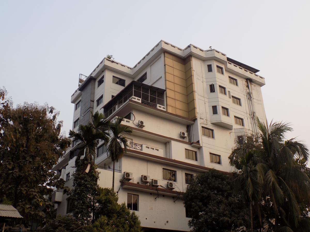Hotel Gateway Grandeur Guwahati Exterior photo