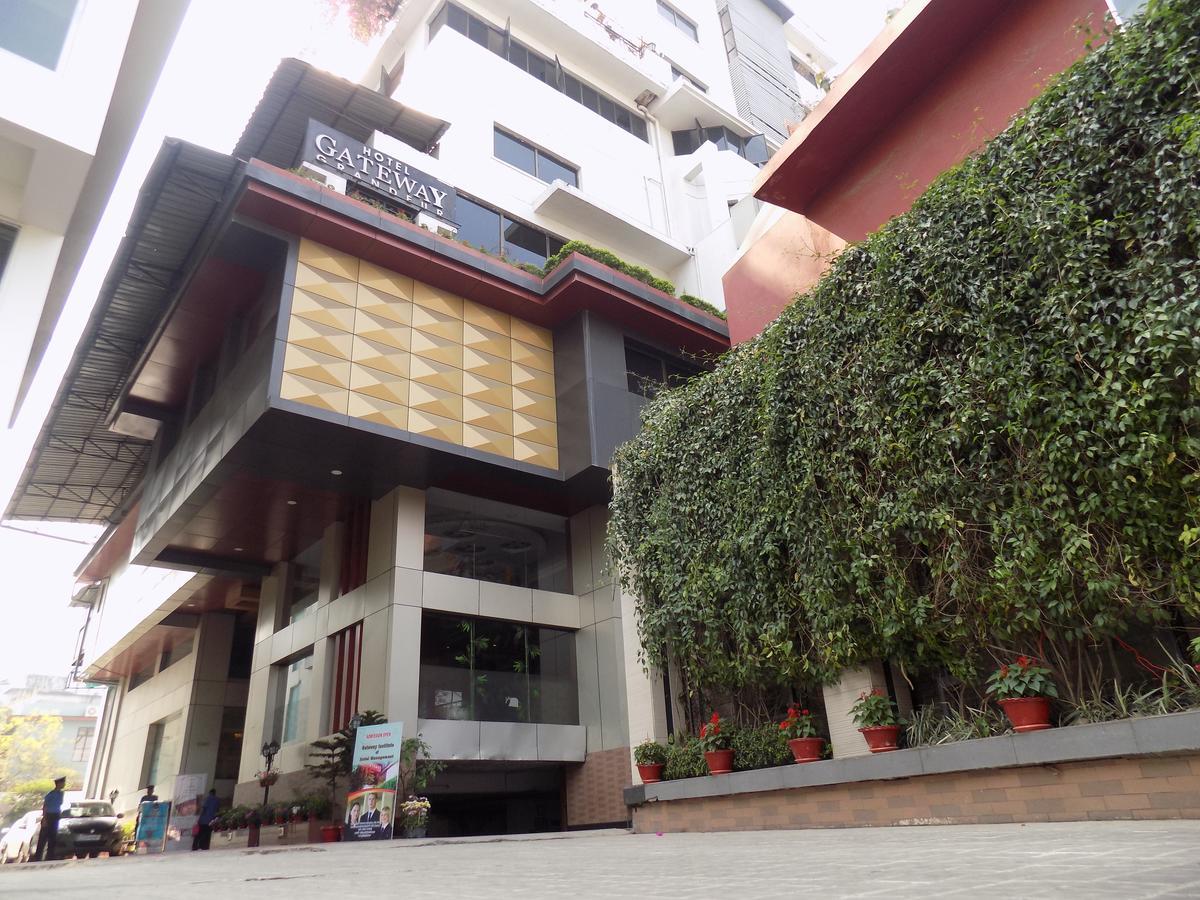 Hotel Gateway Grandeur Guwahati Exterior photo